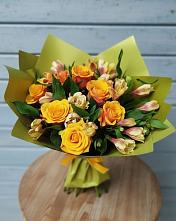 Букет цветов из:  Альстромерии и Розы в Полысаево