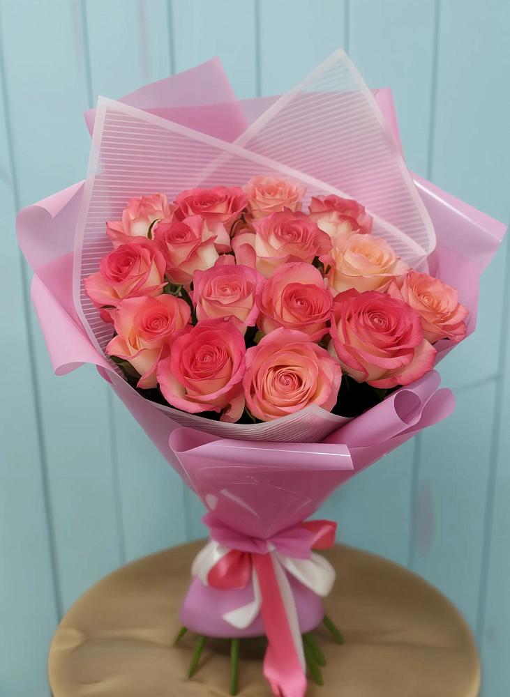Букет 15 Розовых роз Равель в Полысаево