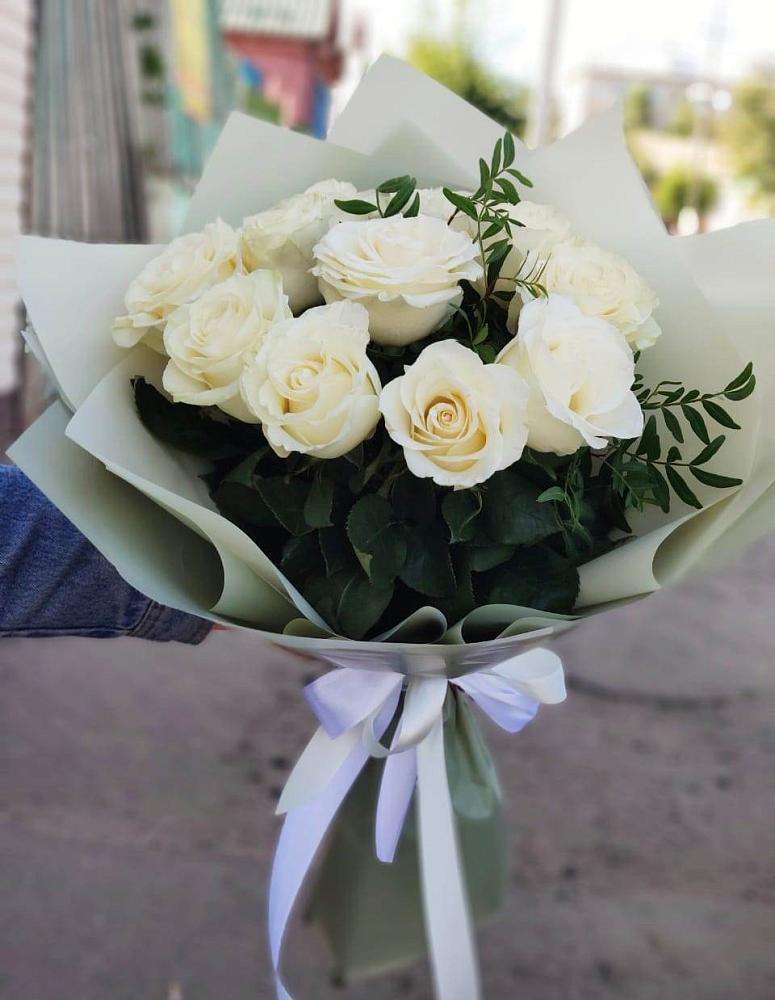 Букет Белые розы Проуд в Полысаево
