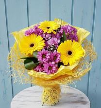 Букет цветов из:  Хризантемы и Герберы в Полысаево