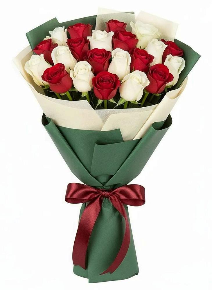 Букет Микс из красных и белых роз в Полысаево