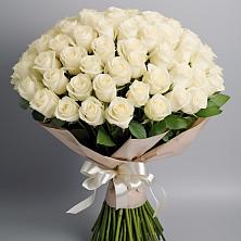 Букет 101 беля роза Белоснежка в Полысаево