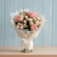 Букет цветов из:  Розы в Полысаево