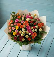 Букет Микс из разноцветных кустовых роз в Полысаево